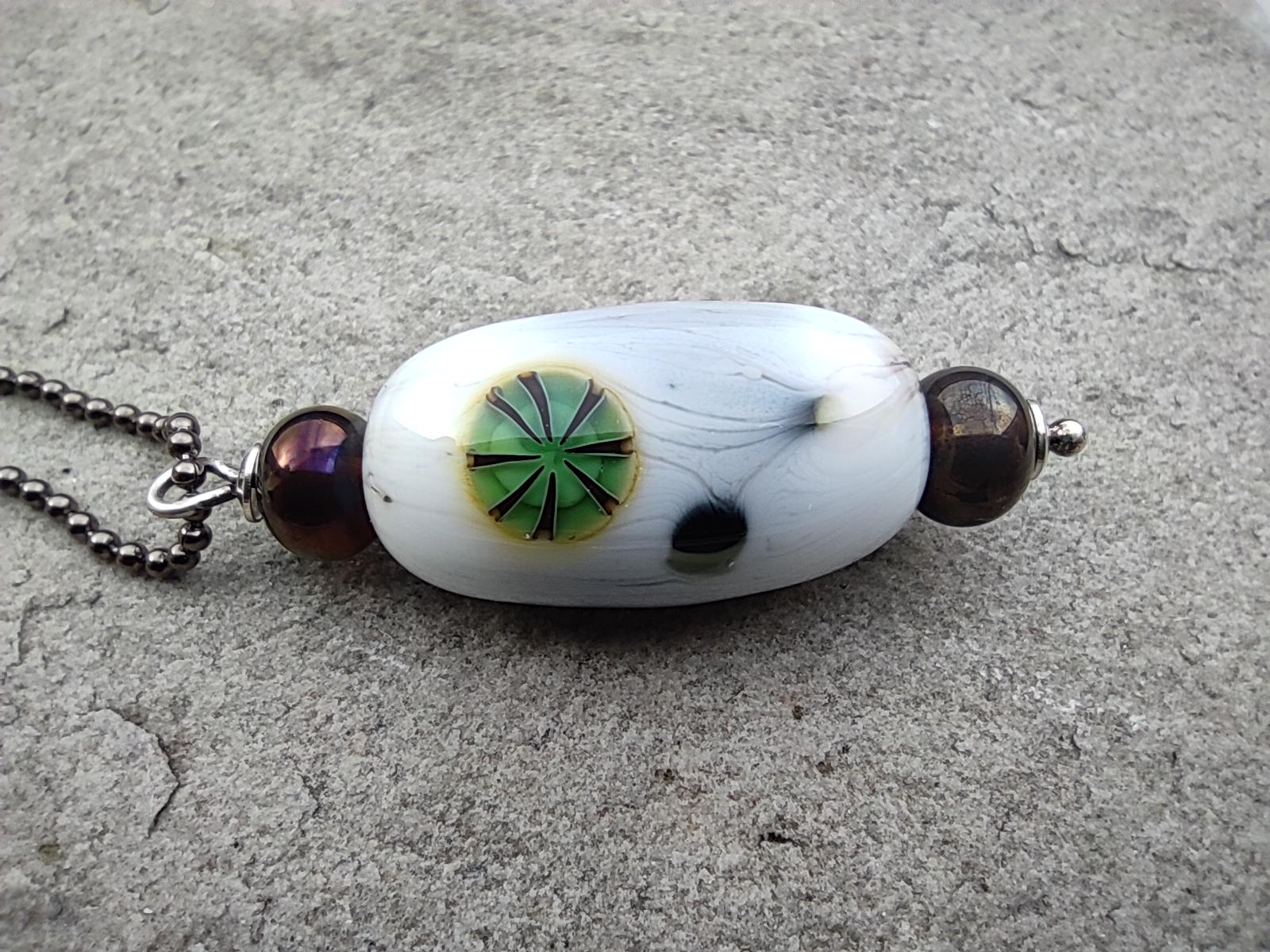 Handgefertigte Glasperle, Murrini, Kugelkette von GlashausEW