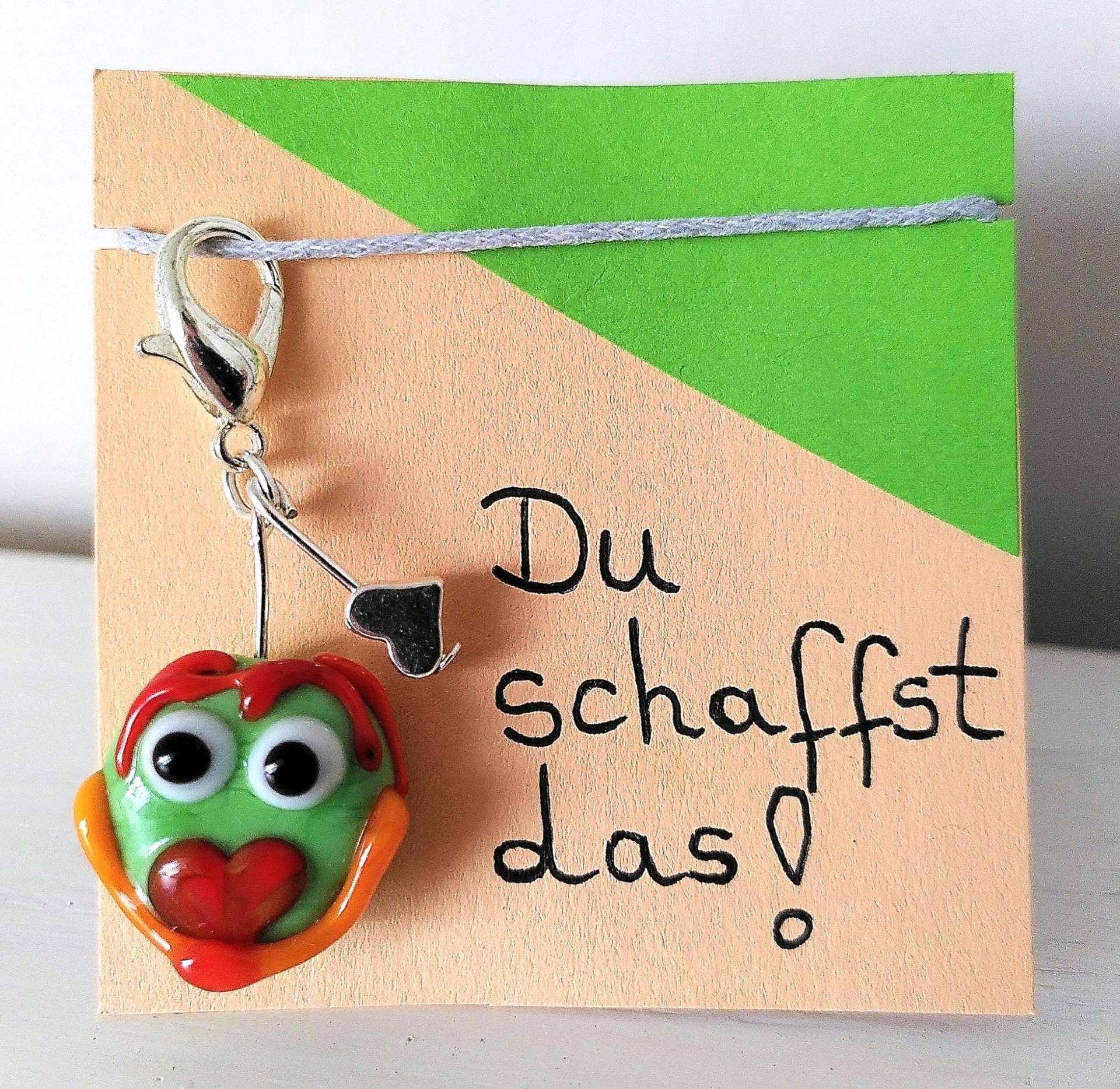 Die "Mutmachperle" Hitradio Ffh, Individualisierbare Affirmationen, Mutmacher, Prüfung, Führerschein, Schulanfang Die "Mutmachperle" Hitradio Ffh, Individualisierbare Affirmationen, Mutmacher, Prüfung, Führerschein, Schulanfang von Glasperlendreherei