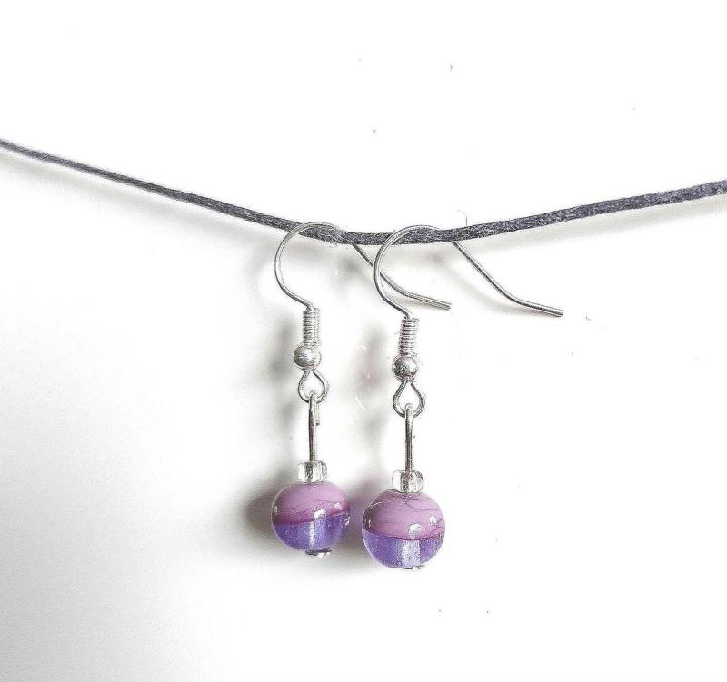 Glas Ohrringe Mini "Two-Shade" Lila Handgefertigte Glasperlen von Glasperlendreherei