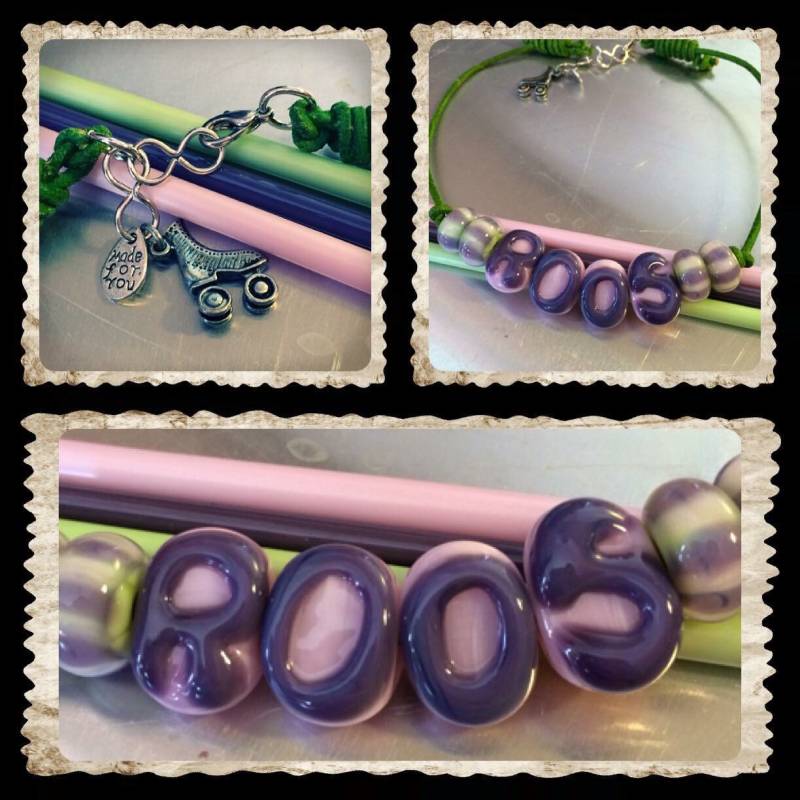 Name-Halskette-Lampwork-Beads Leder Zeichenfolge 4 Perlen von GlassByRenske