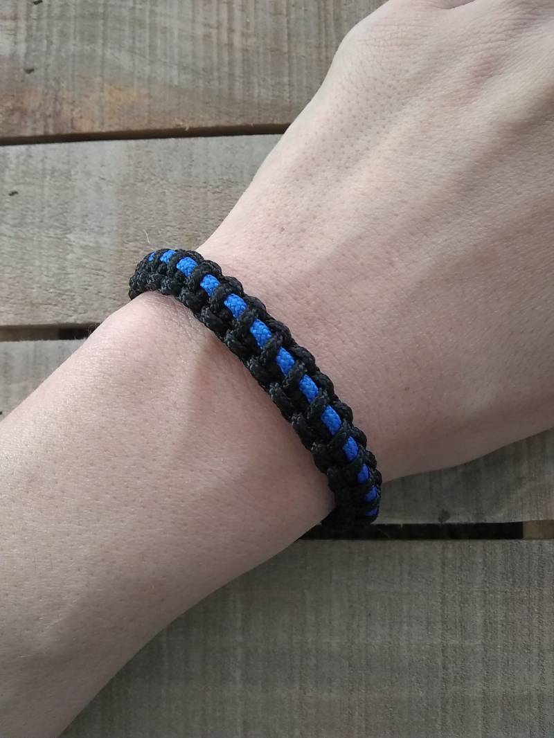 Dünnes Paracord Armband Zur Verstärkung Der Polizei Dünnes Paracord Armband Zur Verstärkung Der Polizei von GlassFamilyCorner