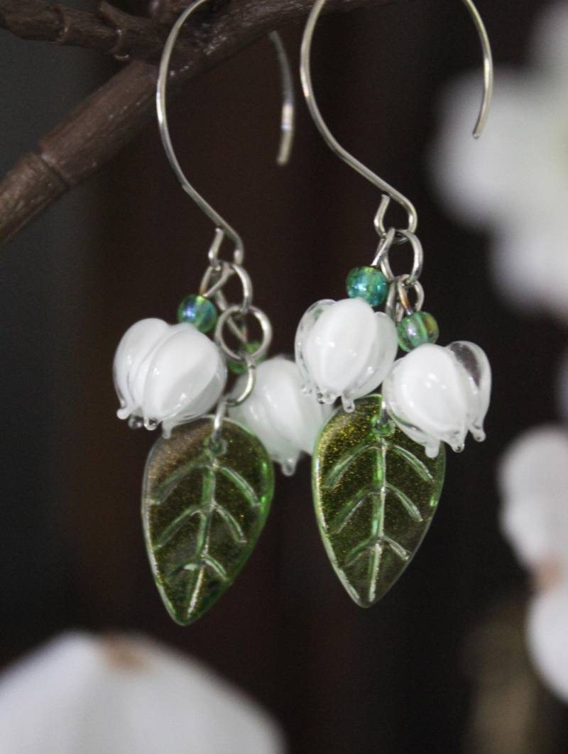 Ohrringe Blüten Maiglöckchen Blumen Ohrhänger Lampwork Perlen Edelstahl #la015 Ohrringe Blüten Maiglöckchen Blumen Ohrhänger Lampwork Perlen Edelstahl #la015 von GlassJewelsDE