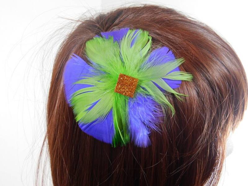Karneval Feder Haarspange - Lila, Grün Und Gold Fascinate Kopfschmuck Lila Haarteil Grüne Haarnadel Karneval Feder Haarspange - Lila, Grün Und Gold Fascinate Kopfschmuck Lila Haarteil Grüne Haarnadel von GlassPlumes