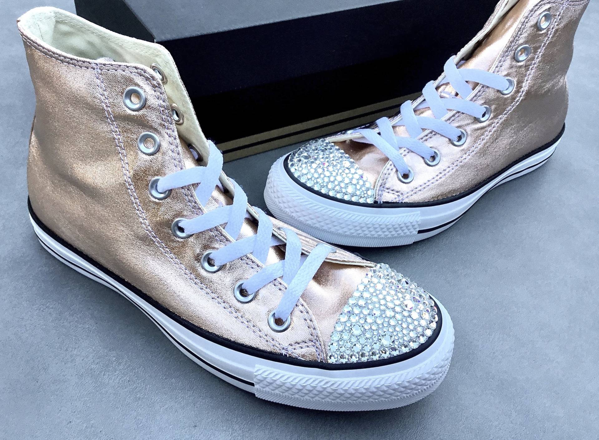 Rose Gold Hohe Sneakers Benutzerdefinierte Crystal Toe Brautschucks von GlassSlippersCC