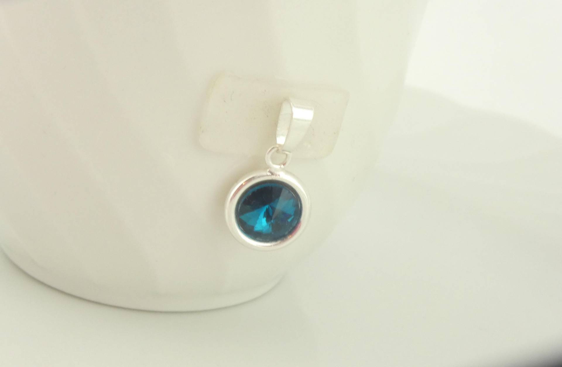 925 Anhänger Silber Blau Indicolite Swarovski 8mm von GlasschmuckBirgitH