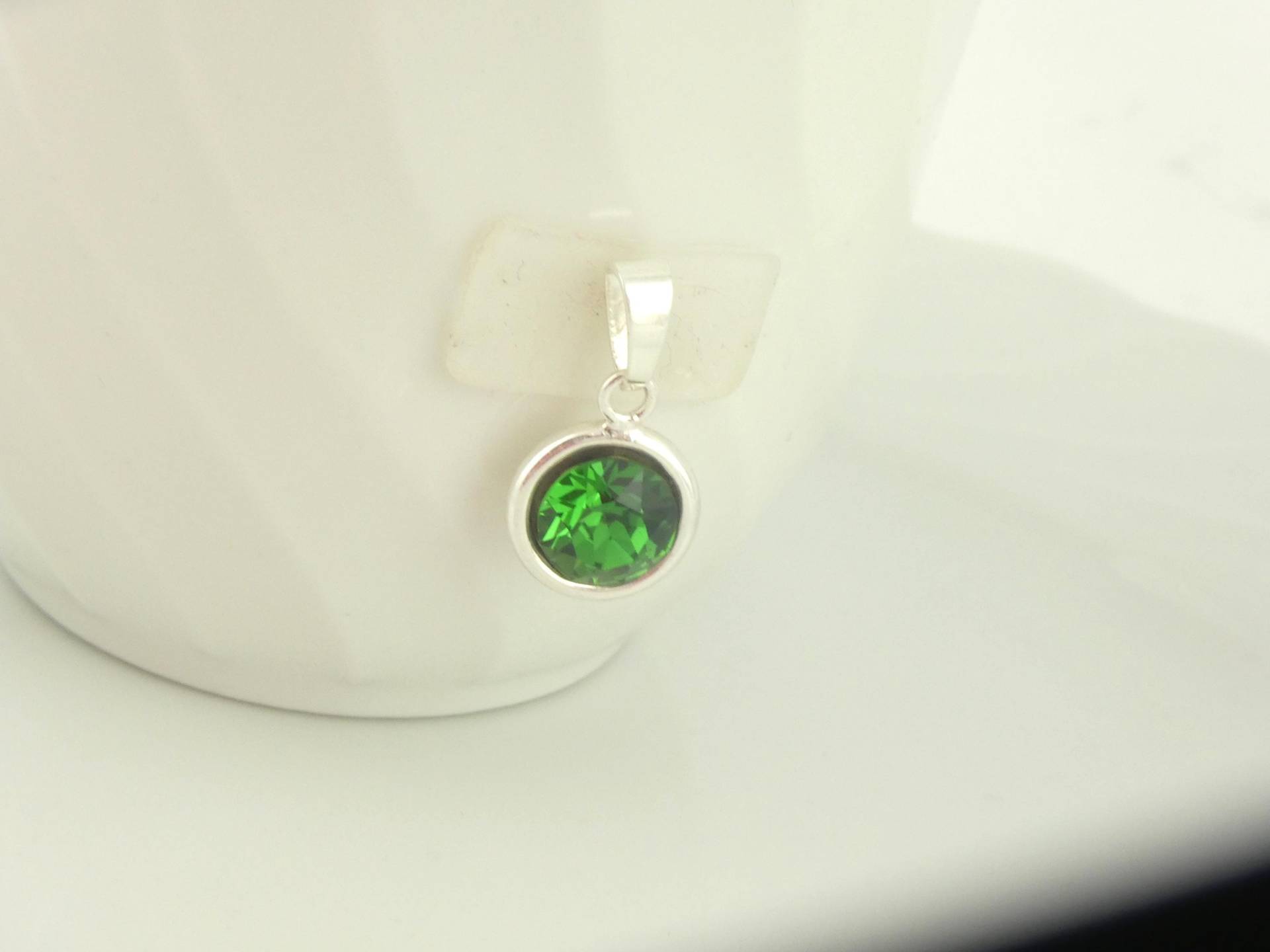 925 Anhänger Silber Grün Dark Moss Green Swarovski 8mm von GlasschmuckBirgitH