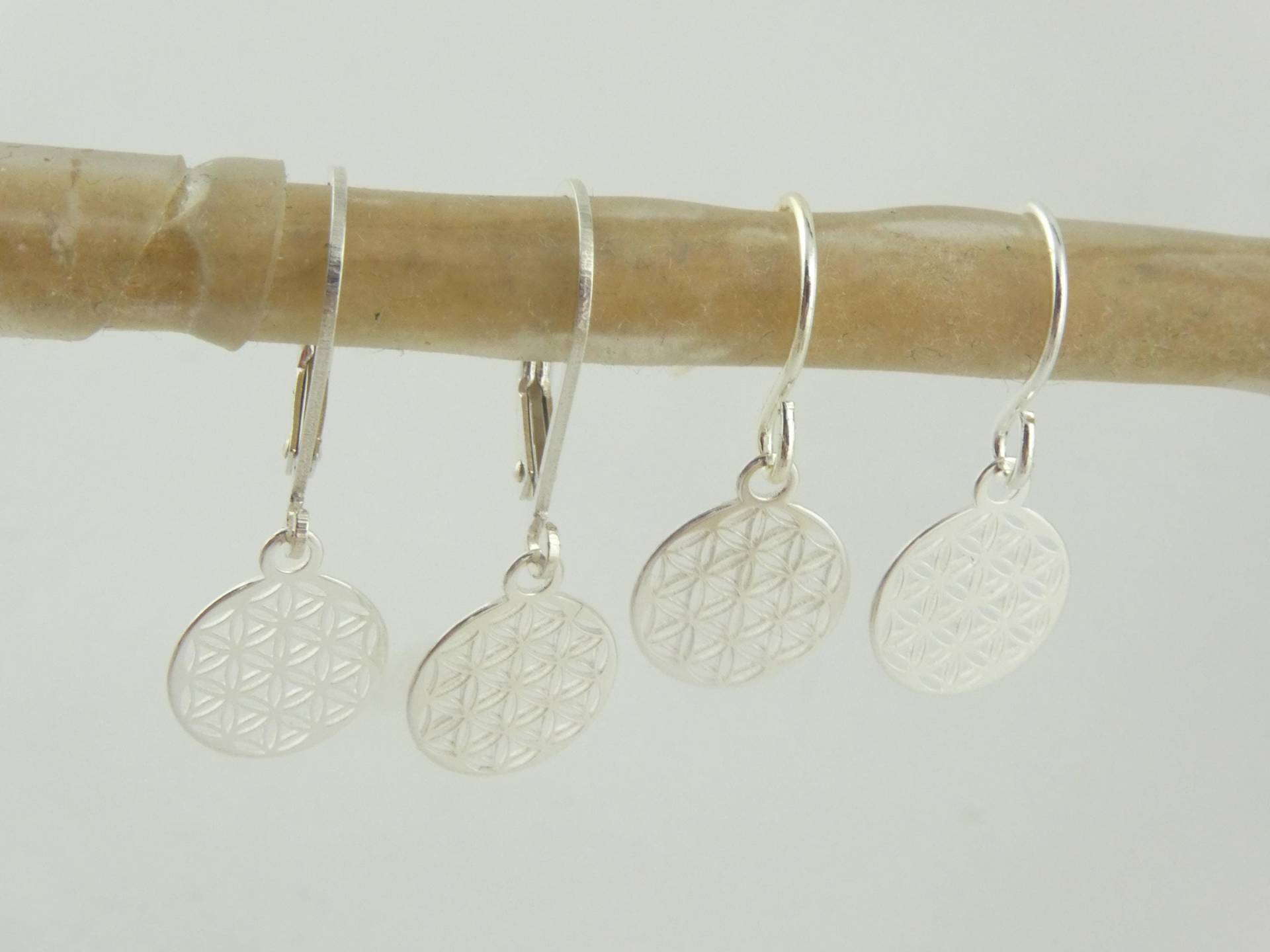 925 Ohrringe Ohrhänger Silber Blume Des Lebens 10mm von GlasschmuckBirgitH