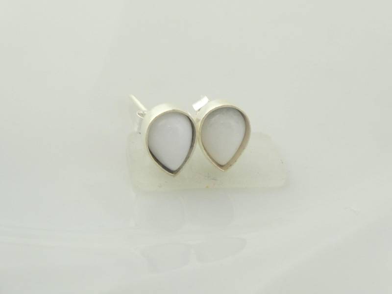 925 Ohrstecker Ohrringe Silber Weiß Jade Tropfen 925 Ohrstecker Ohrringe Silber Weiß Jade Tropfen von GlasschmuckBirgitH