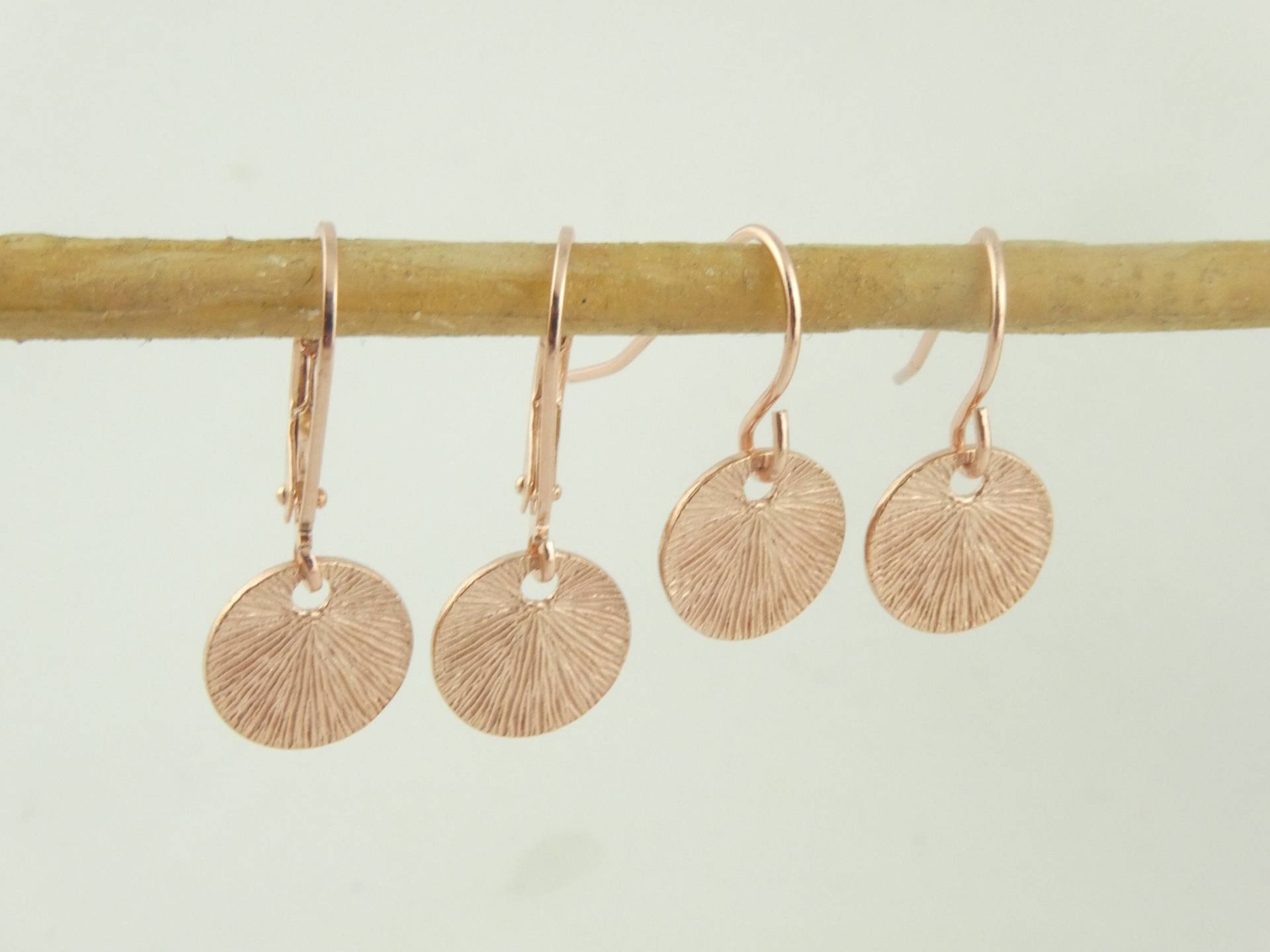 925 Sterling Silber Ohrringe Rosegold Plättchen Gebürstet 10mm Brisur Ohrhaken 925 Sterling Silber Ohrringe Rosegold Plättchen Gebürstet 10mm Brisur Ohrhaken von GlasschmuckBirgitH