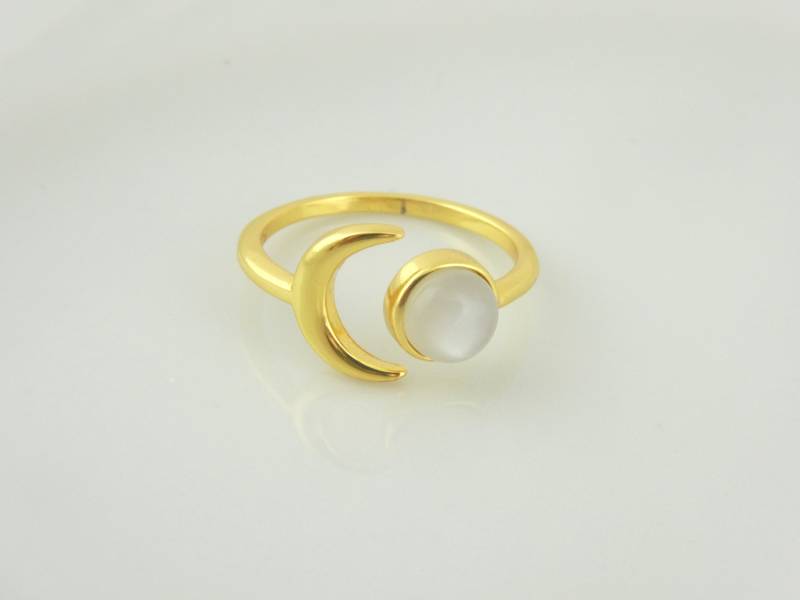 925 Sterling Silber Ring Gold Weiß Milchig Mondstein Mond Halbmond von GlasschmuckBirgitH