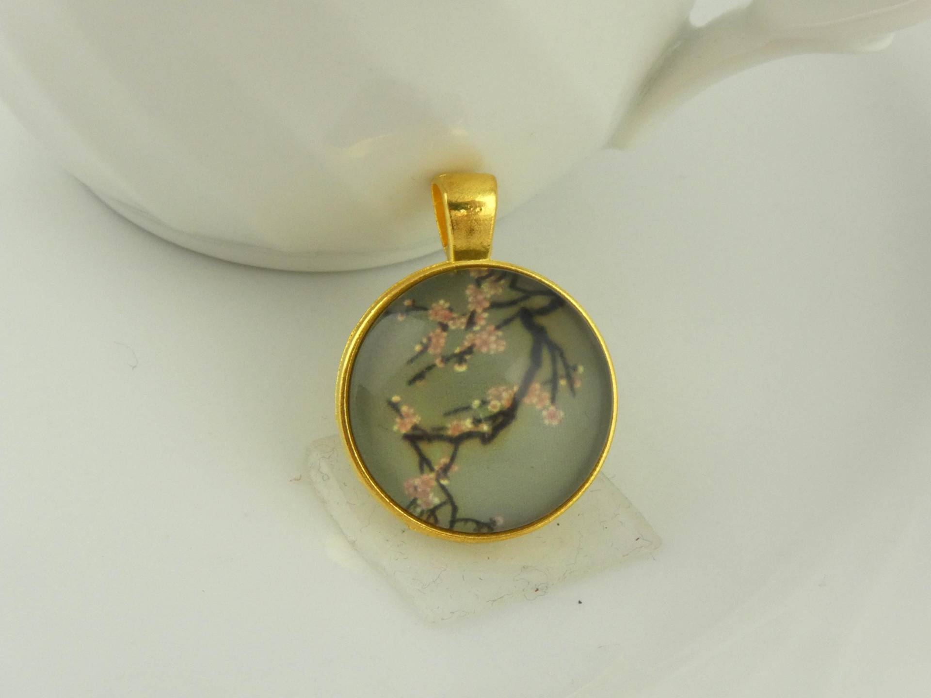 Anhänger Gold Grün Zweig Zweige Vintage Nostalgie 20mm von GlasschmuckBirgitH