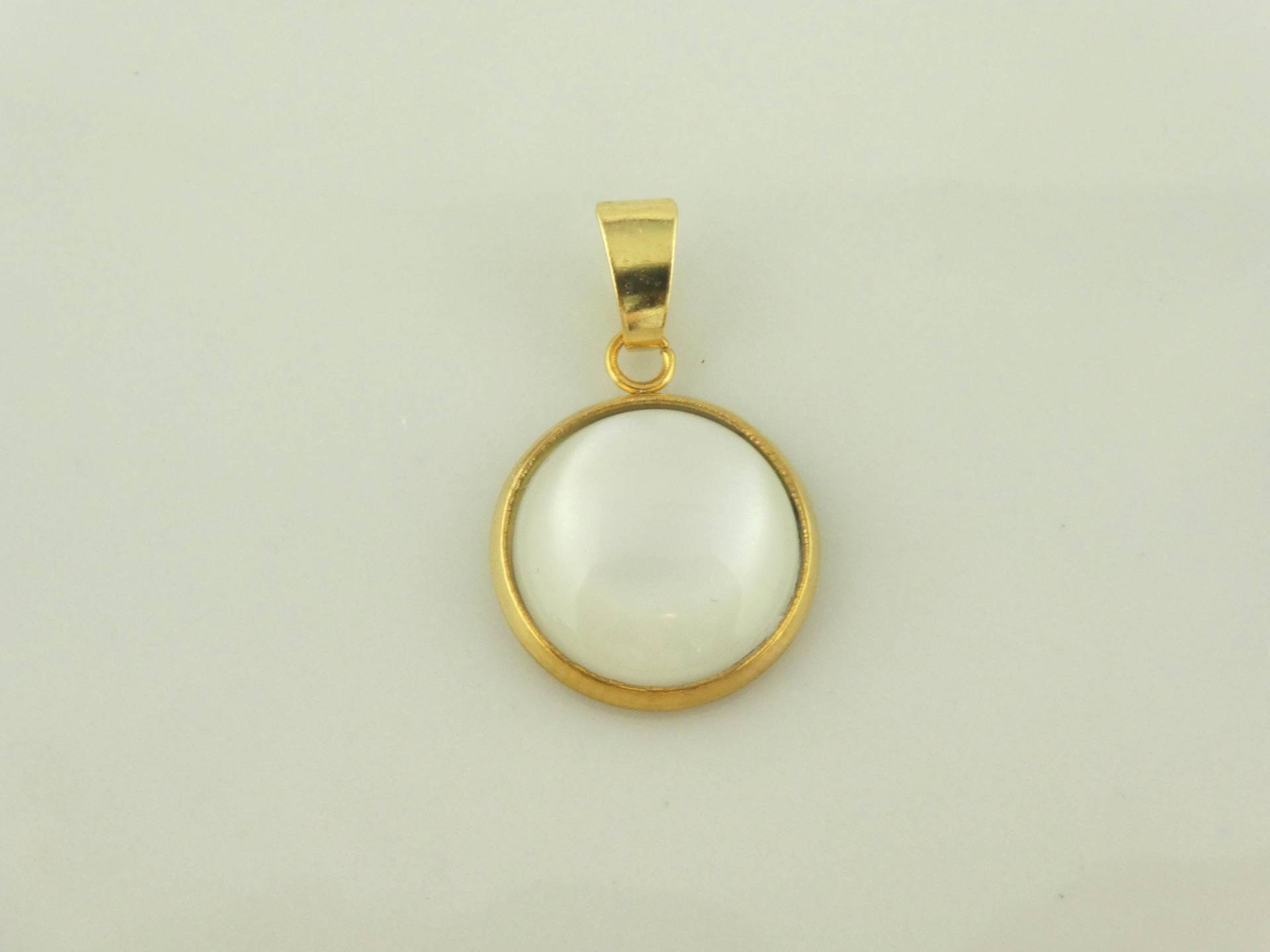 Anhänger Gold Weiß Opal 12mm Edelstahl Anhänger Gold Weiß Opal 12mm Edelstahl von GlasschmuckBirgitH