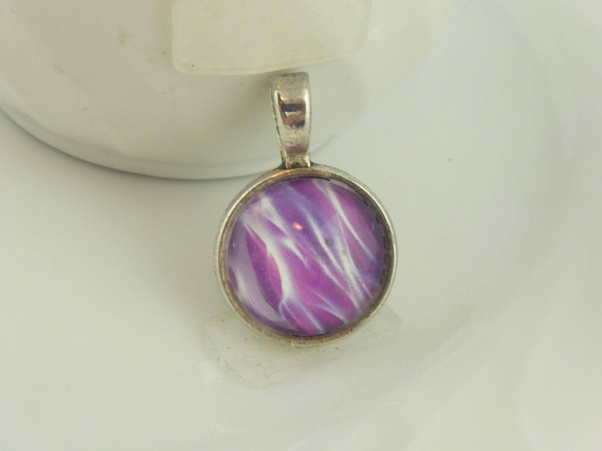 Anhänger Silber Rosa Lila Weiß 16mm Anhänger Silber Rosa Lila Weiß 16mm von GlasschmuckBirgitH