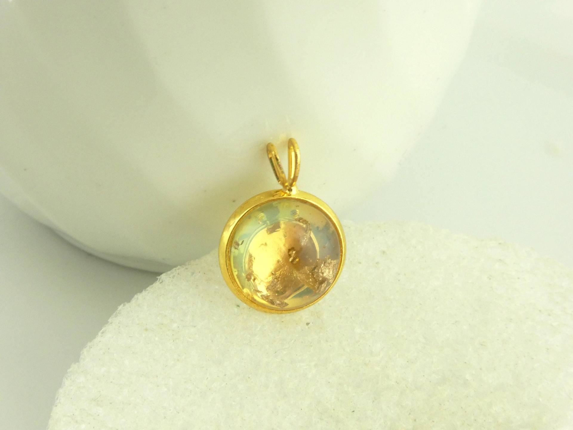 Cabochon Anhänger Gold Rund 12mm, Hochzeitsschmuck, Brautschmuck, Brautjungfer von GlasschmuckBirgitH