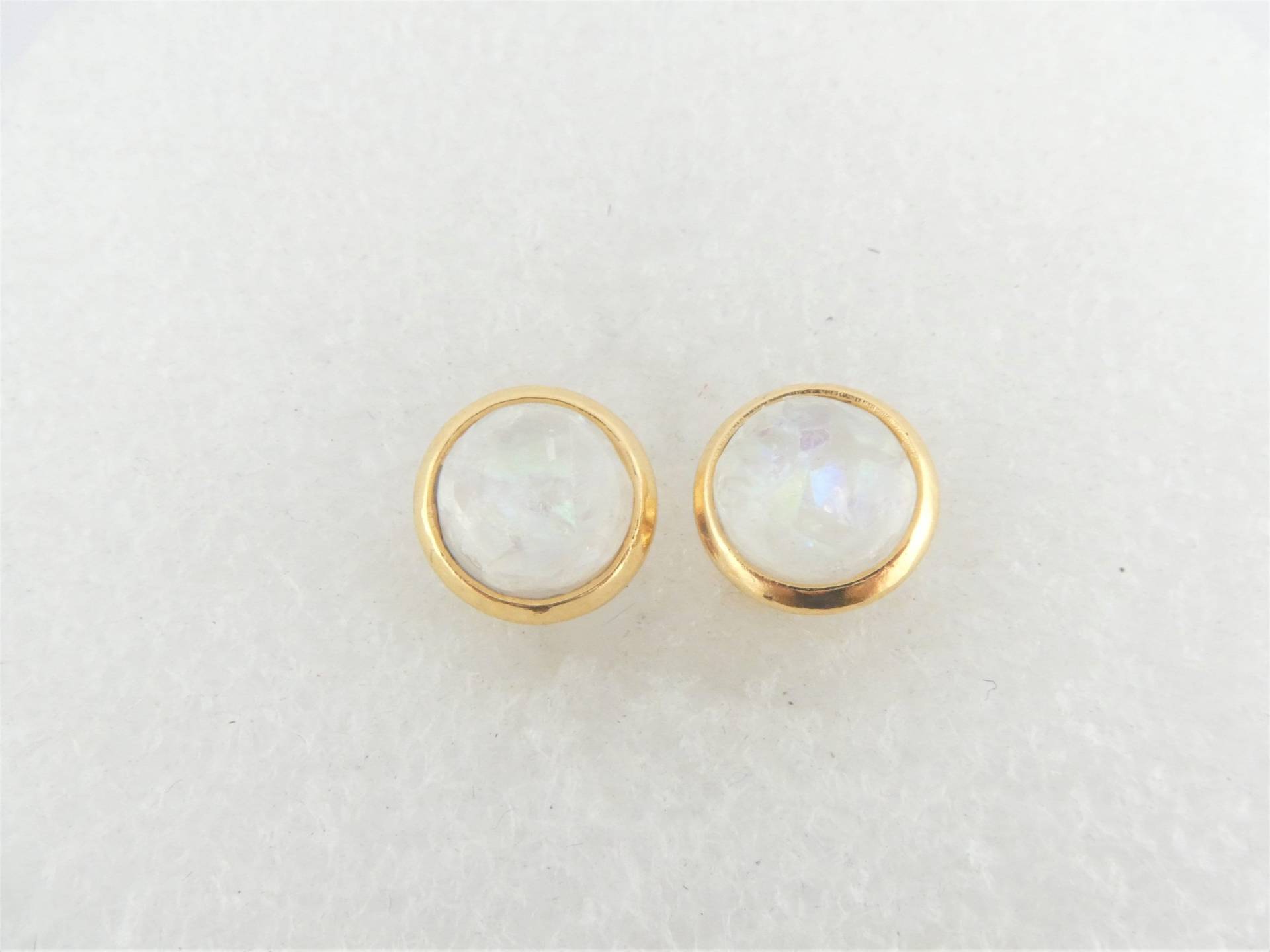 Cabochon Ohrstecker Ohrringe Gold Weiss Opal Rund Minimalistisch 8mm Edelstahl von GlasschmuckBirgitH