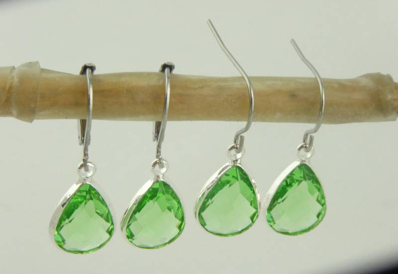 Ohrringe Ohrhänger Silber Grün Hellgrün Erinite Tropfen Edelstahl von GlasschmuckBirgitH