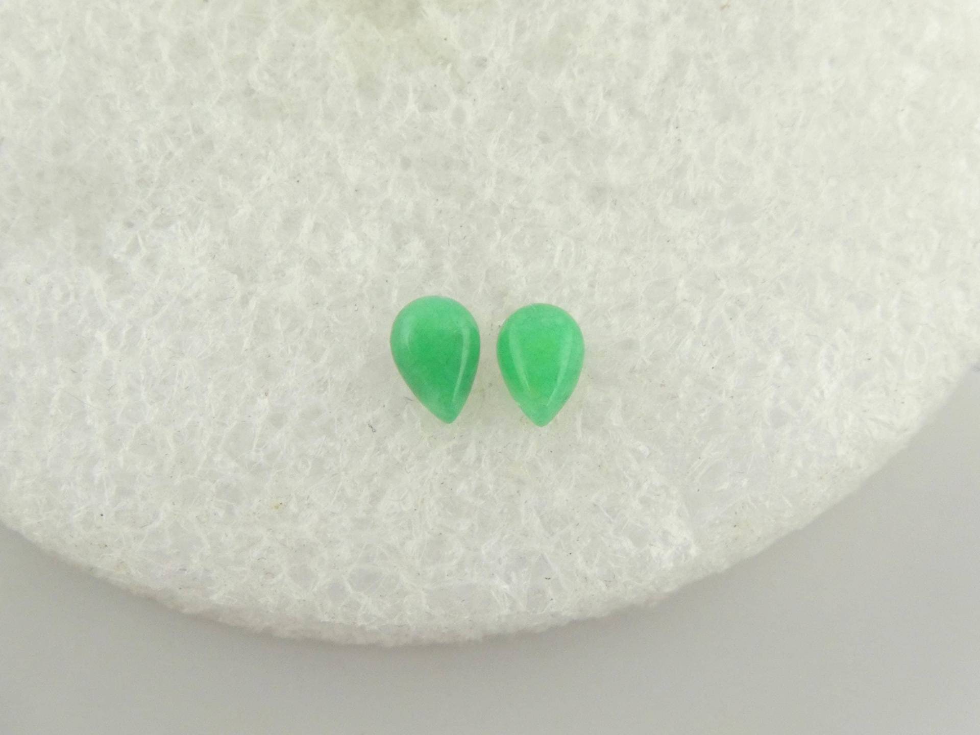 Ohrstecker Ohrringe Silber Grün Malaysia Jade Tropfen Edelstahl von GlasschmuckBirgitH