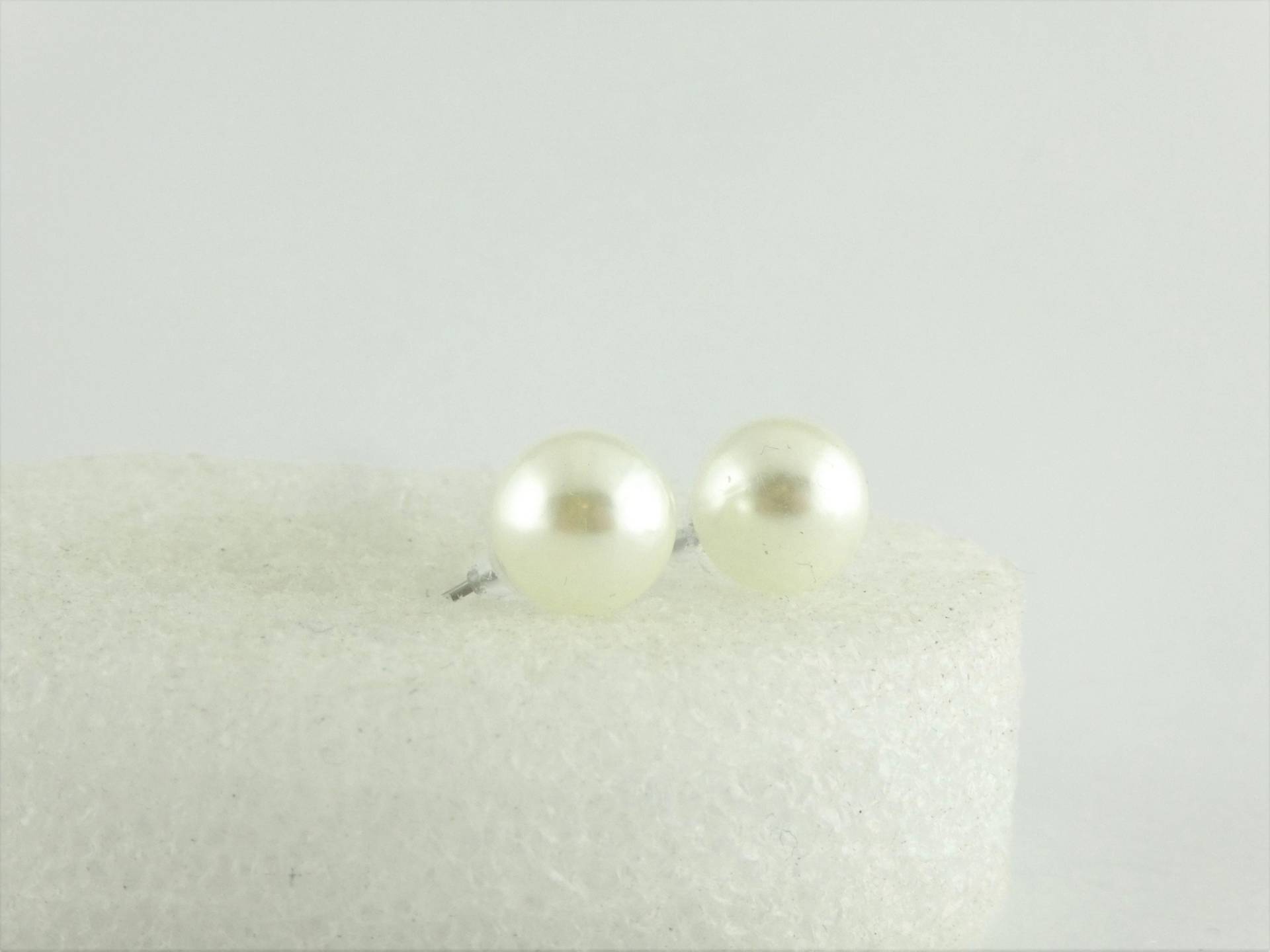 Ohrstecker Ohrringe Silber Weiß Kugel Perle 10mm von GlasschmuckBirgitH