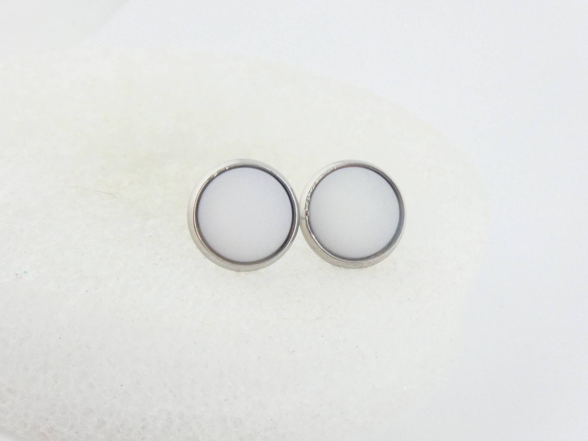 Ohrstecker Ohrringe Silber Weiß Matt Polaris 10mm Edelstahl von GlasschmuckBirgitH
