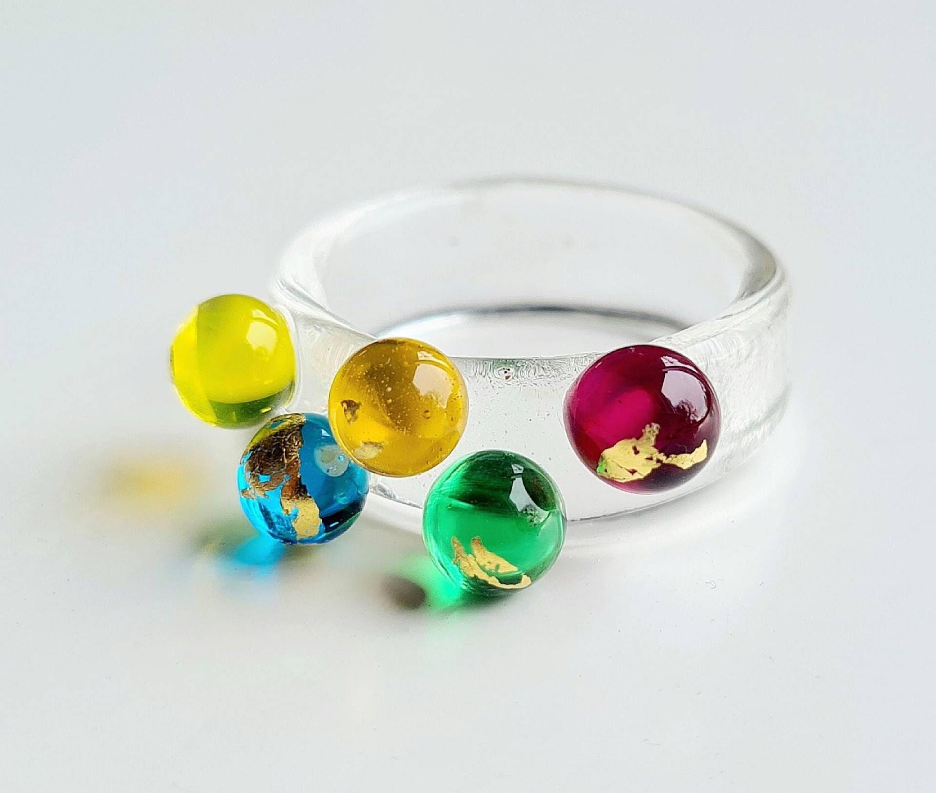 Handgefertigter Glasring Multicolor Tropfen Mit Blattgold Handgefertigter Glasring Multicolor Tropfen Mit Blattgold von Glassistudio