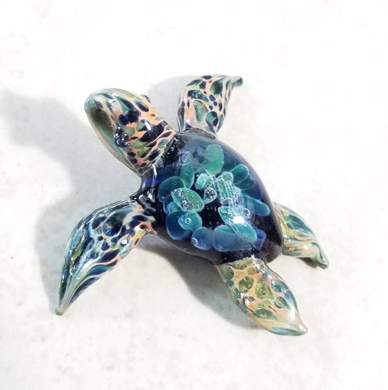 Glas Meeresschildkröte Halskette Türkis Anhänger, Ozean Schmuck von Glassnfire
