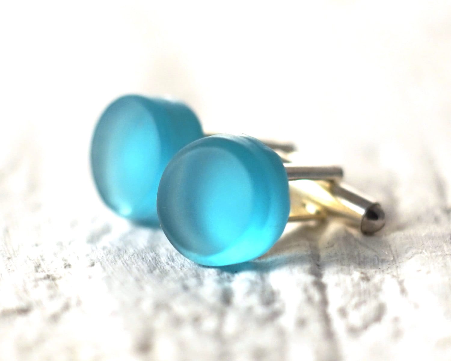 Gin Manschettenknöpfe Aus Recycelter Bombay Saphir-Flasche - Recyceltem Blauen Glas von Glassoholics