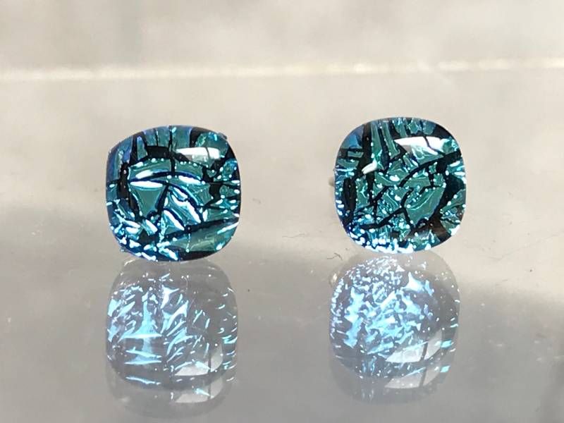 Kleine Hellblaue Quadrat/Rechteck Ohrstecker Mit Sterling Silber 925 Ohrsteckern von GlassybitsDesign