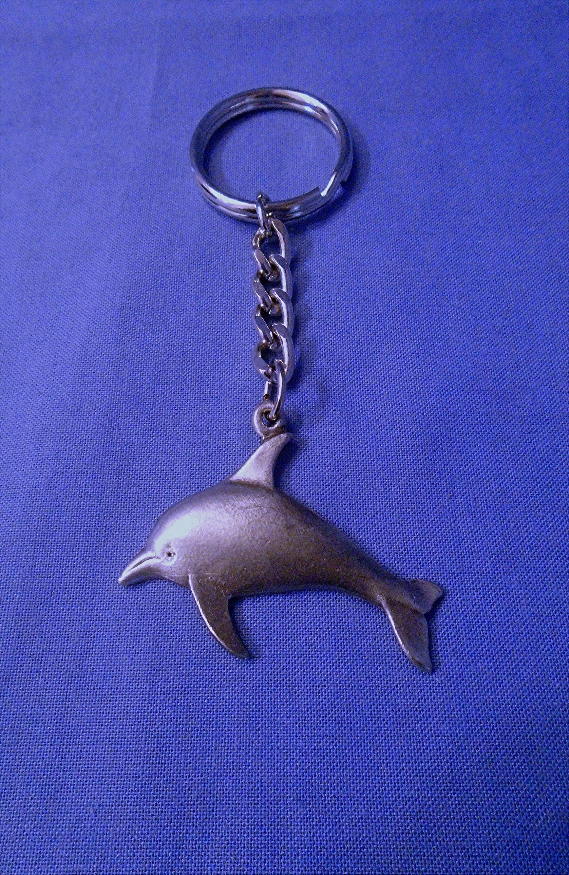 Handgefertigter Schlüsselanhänger Delphin Aus Zinn Voller Wundervoller Details. Passend Für Jede Menge Schlüssel von GlastonburyMystical