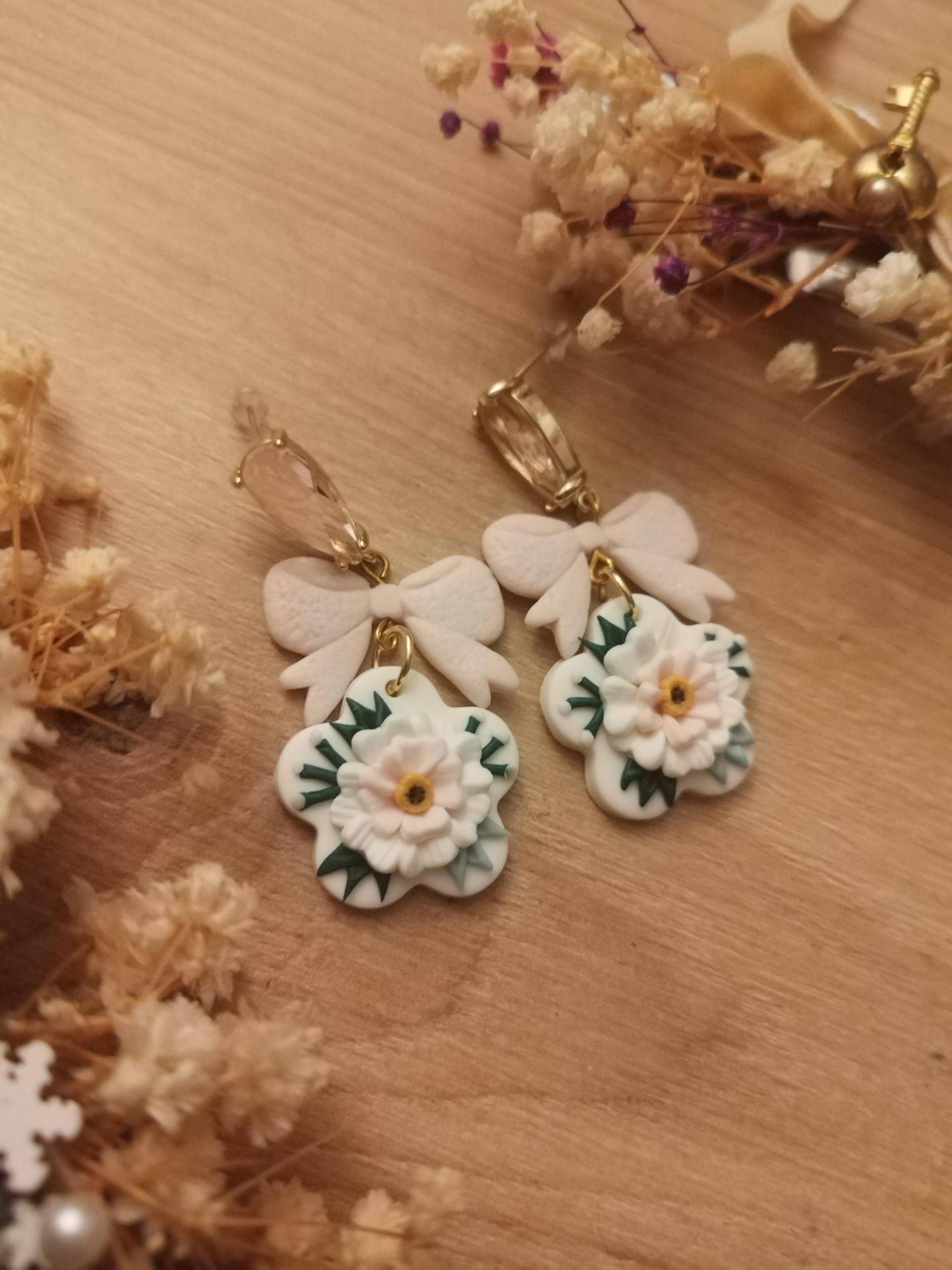Cottagecore Floral Earrings von GleamTopiaTreasures