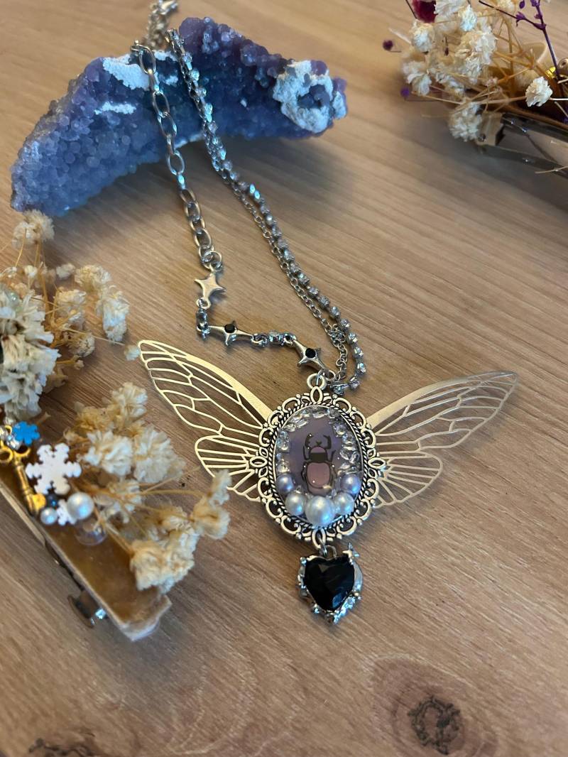 Fairycore Wings Halskette Fairy Asymmetric Necklace von GleamTopiaTreasures