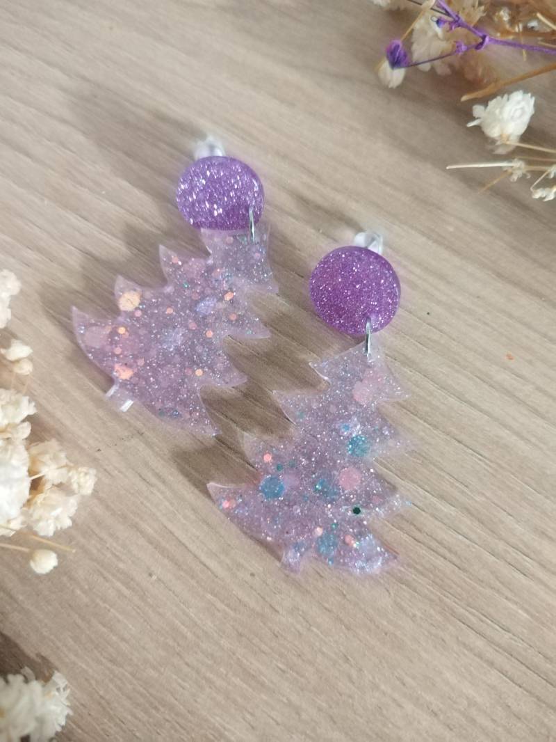 Resin Ohrringe Weihnachtsbaum Glitzer von GleamTopiaTreasures