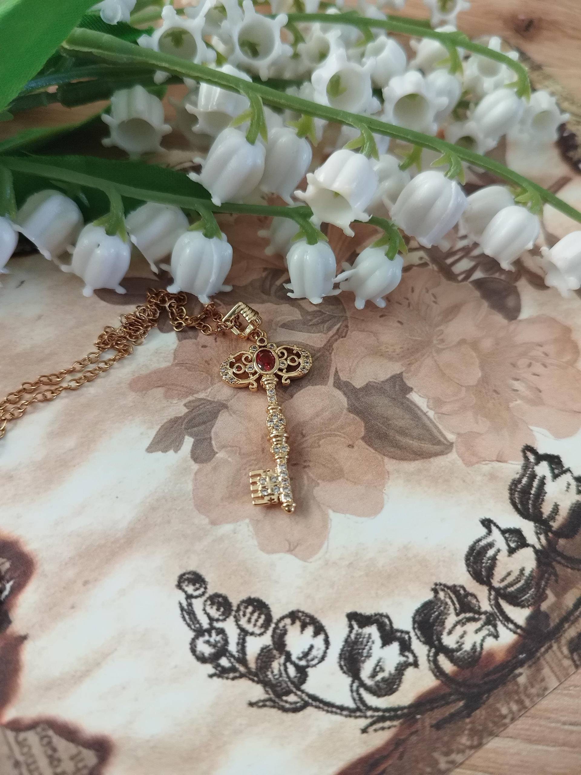 Schlüssel Halskette Minimalistisch von GleamTopiaTreasures