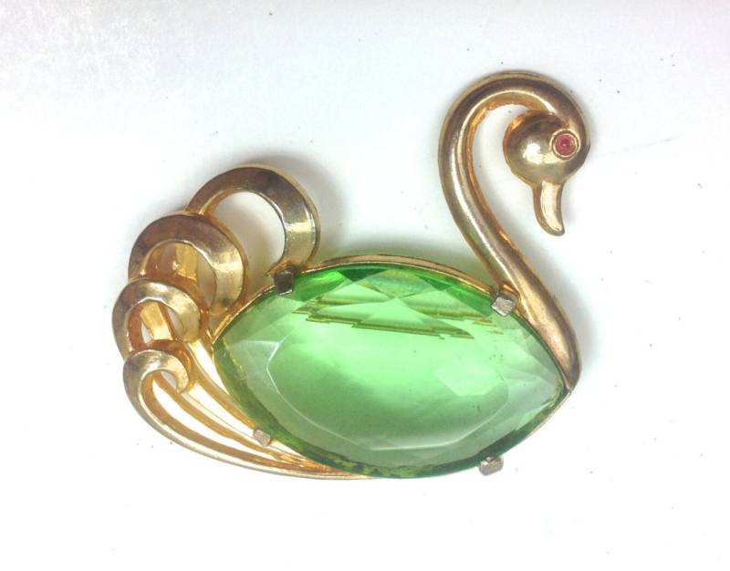 1940Er Jahre Große Grüne Glasschwan-Brosche | 40Er Grüner Glasschwan Anstecknadel Großer Schwan Aus Glas von GlennasJewels