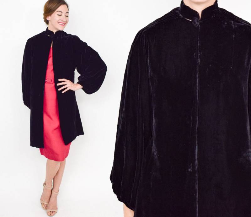 1930Er Jahre Schwarzer Seidensamt Mantel | 30S Samt Abendmantel Bischofsärmel Jacke Mittelgroß von GlennasVintageShop
