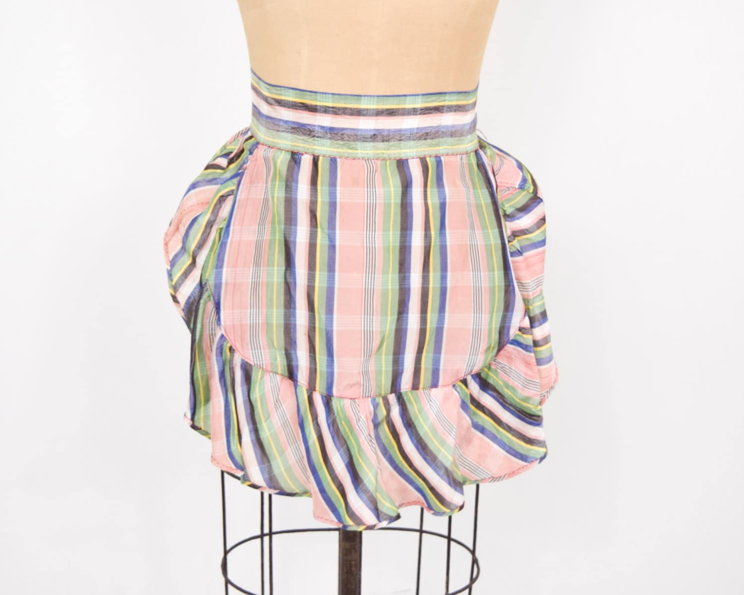 1940Er Jahre Rosa Karierte Rüschen-Schürze Vintage Hostessen-stil von GlennasVintageShop