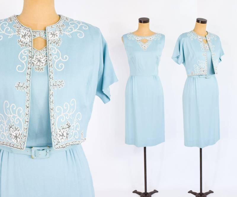 1950Er Jahre Blaues Perlenkleid & Jacke | 50Er Etuikleid Türkis Im Set Sydney Kramer Mittel von GlennasVintageShop