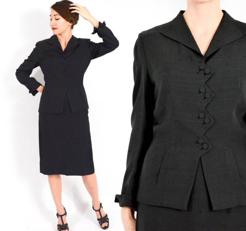 1950Er Jahre Kunstseide Anzug | 50Er Schwarze Jacke & Bleistiftrock Chai Bo Originale Klein von GlennasVintageShop