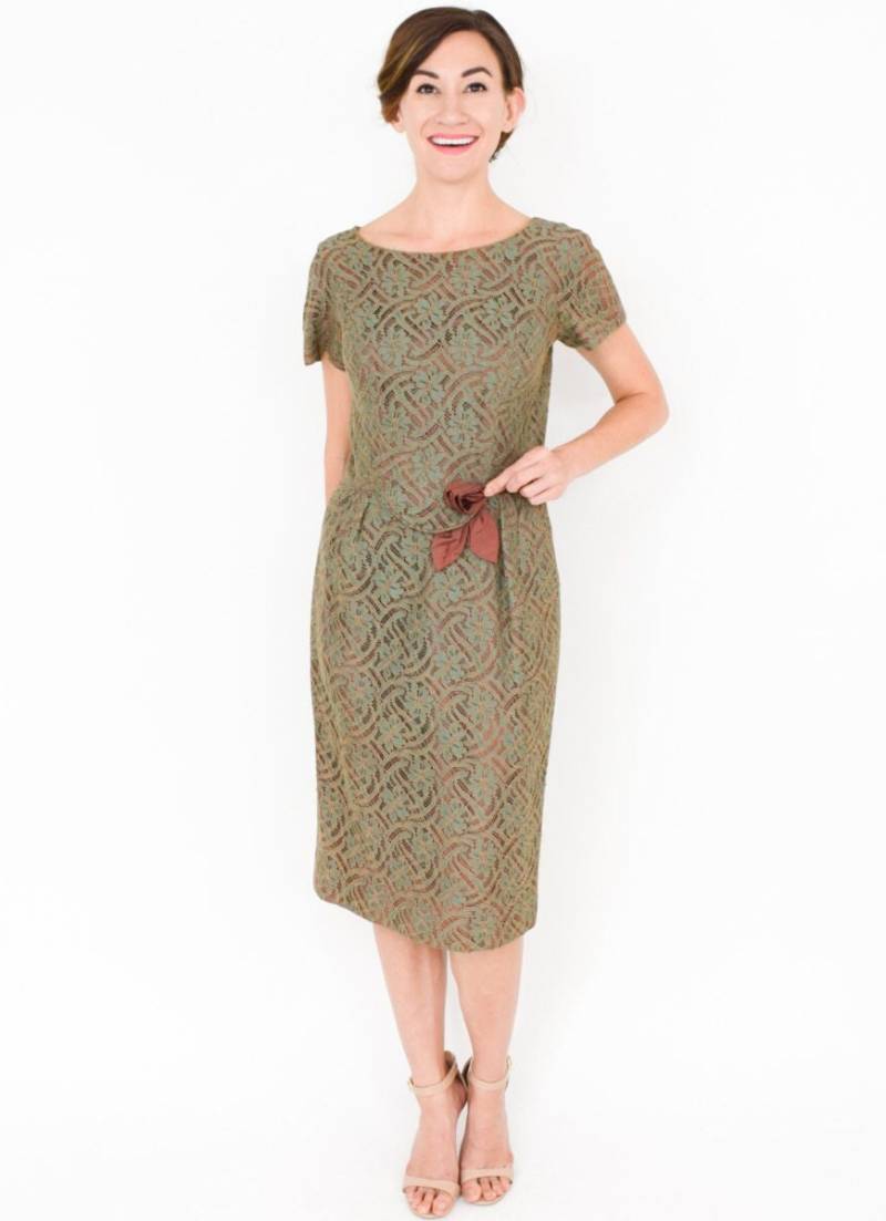 1950Er Jahre Salbeigrünes Spitzenkleid | 50Er Grün & Braune Spitze Cocktail Kleid Lorch Von Dallas Mittel von GlennasVintageShop