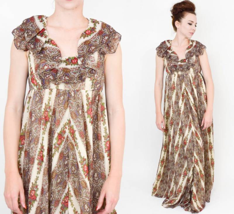 1970Er Jahre Maxi Kleid Mit Blumenmuster | 70Er Braunes Baumwoll Print Bauern Boho Denise L. Mittel von GlennasVintageShop