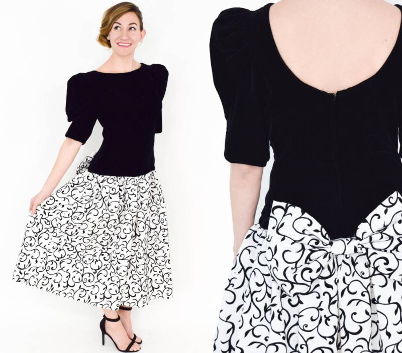 1980Er Jahre Black & White Partykleid | 80Er Schwarzes Samt Abendkleid Eröffnungsabend Mittel von GlennasVintageShop