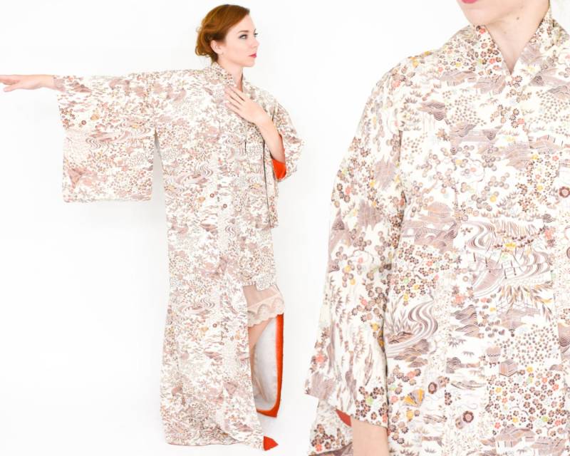 Creme Floral Seidenkimono | Weiß & Brauner Print Vintage Kimono Pagode Waldszene Seidenfutter von GlennasVintageShop
