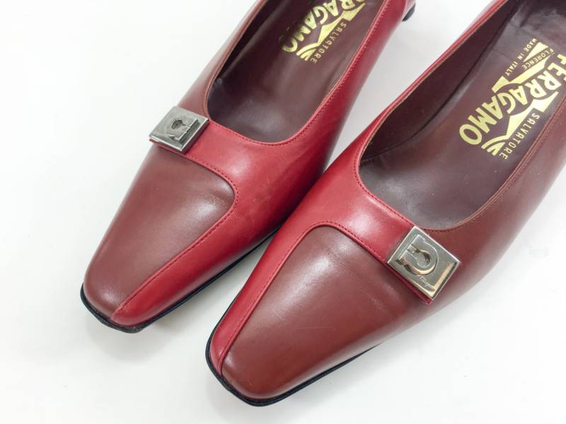 Ferragamo | 1980Er Jahre Rot & Weinrot Lederschuhe 80Er Leder Pumps Salvadore Us 8 Eu 38-39 Uk 6 von GlennasVintageShop