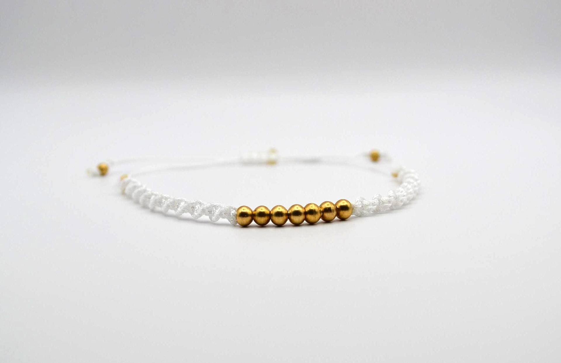 Simple Glow - Armband Mit Messingperlen Aus Schmuckkordel, Makramee Armband, Speichelfest Und Waschbar, Zeitloses Design von GlimmerGarde