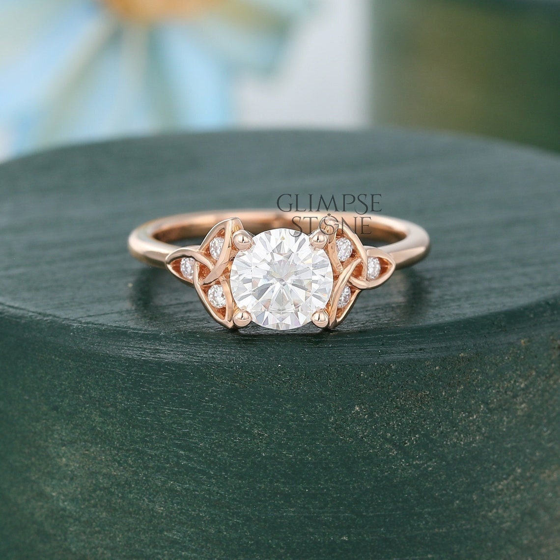 14K Rose Gold Verlobungsring, Runder Moissanit Rosegold Mondstein Ring, Diamant Ehering, Jubiläumsring von GlimpseStone