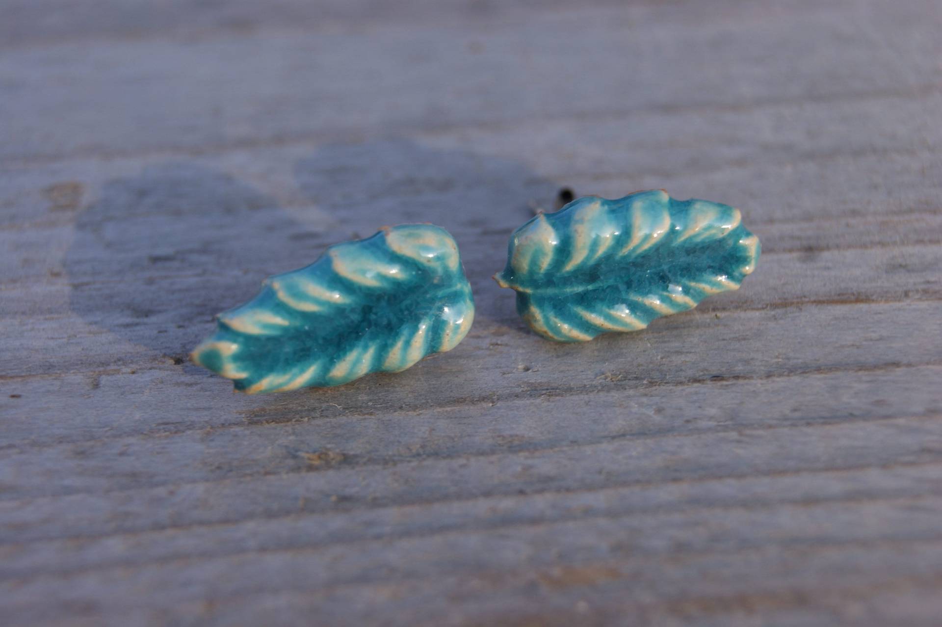 Blätter Ohrstecker, Keramik Türkis Ohrstecker Ohrringe, Blatt, Schmuck Blätter Ohrstecker, Keramik Türkis Ohrstecker Ohrringe, Blatt, Schmuck von GlinianaKoniczynka