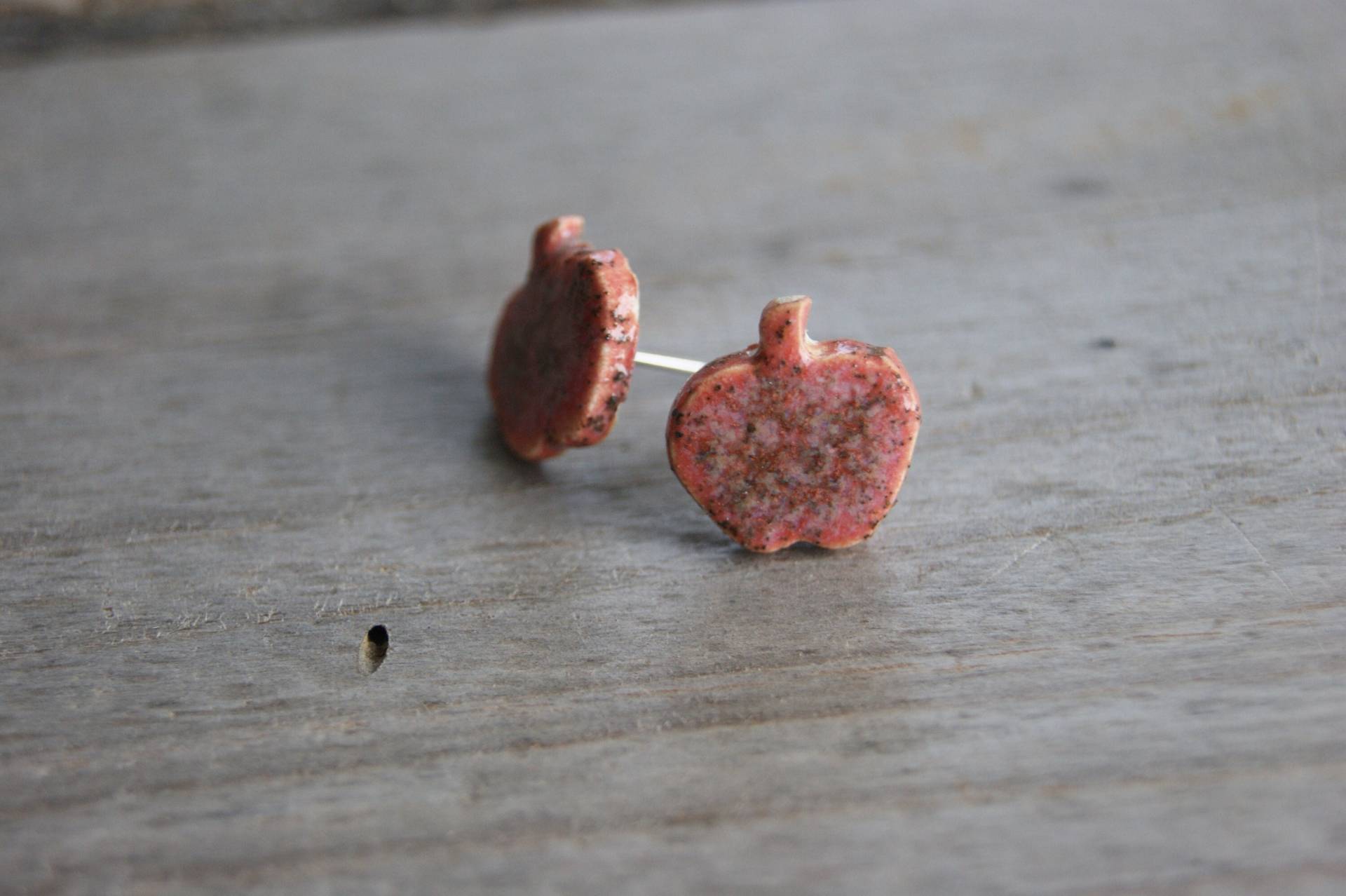Kleine Rosa Äpfel Ohrstecker, Keramik Rosenquarz Ping Ohrstecker Für Mädchen, Geschenkidee, Empfindliche Ohren Kleine Rosa Äpfel Ohrstecker, Keramik Rosenquarz Ping Ohrstecker Für Mädchen, Geschenkidee, Empfindliche Ohren von GlinianaKoniczynka