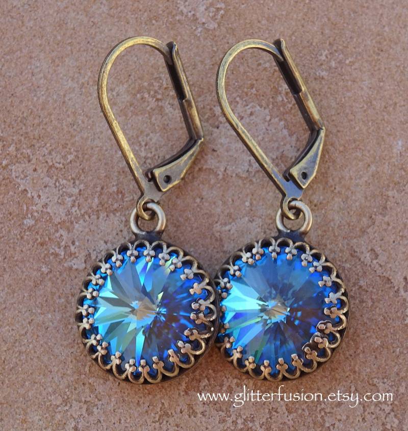 Army Green Delite Swarovski Kristall Brautjungfer Ohrringe, Vintage Inspirierte Abiball Glam Blau-Grün Statement Ohrringe Army Green Delite Swarovski Kristall Brautjungfer Ohrringe, Vintage Inspirierte Abiball Glam Blau-Grün Statement Ohrringe von GlitterFusion