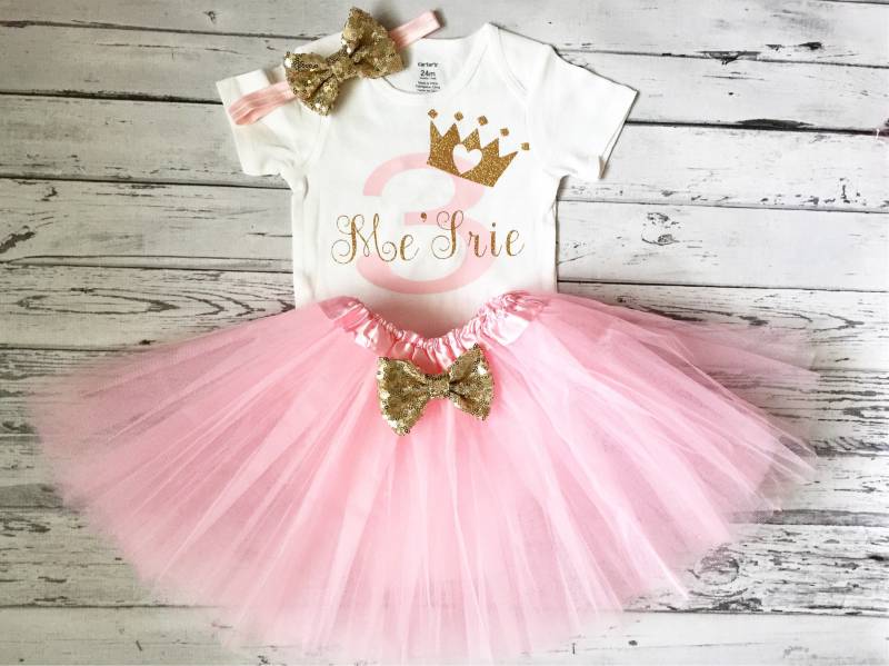 Rosa Und Gold Prinzessin 3. Geburtstag Personalisiertes Outfit, Personalisiertes Shirt, Dritte Bodysuit von GlitterMeCute
