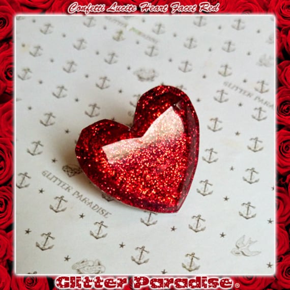 Rotes Glitter Herz Brosche Lucite Anstecknadel Rotes Glitter Herz Brosche Lucite Anstecknadel von GlitterParadise