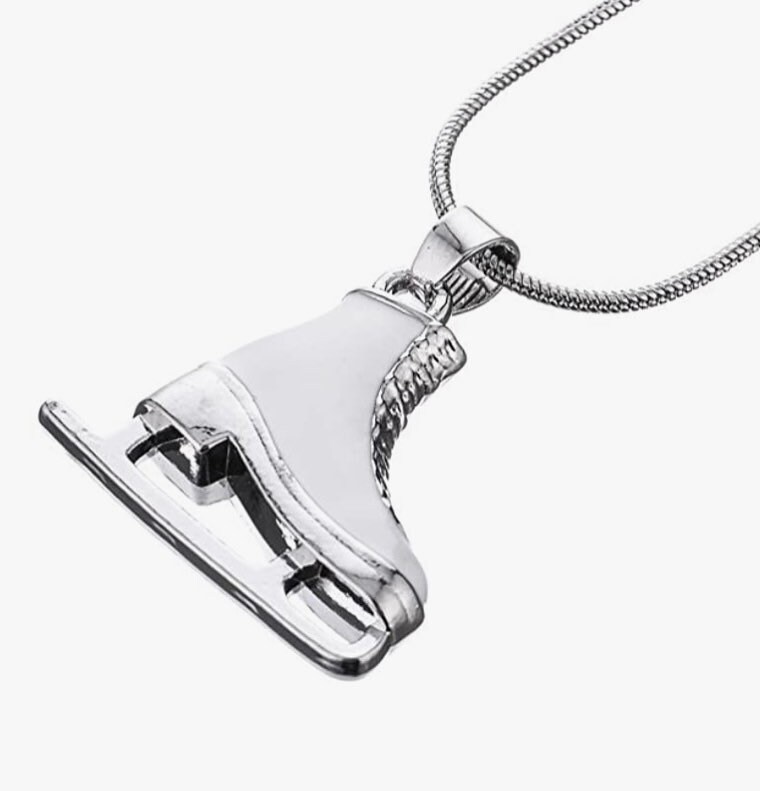 Ice Skate Charm Anhänger Halskette, Strass Eiskunstlauf, Weiß Schlittschuh, Eiskunstläuferin Schmuck, Eislaufen Geschenke, Synchronized Skating von GlitzItUpGifts